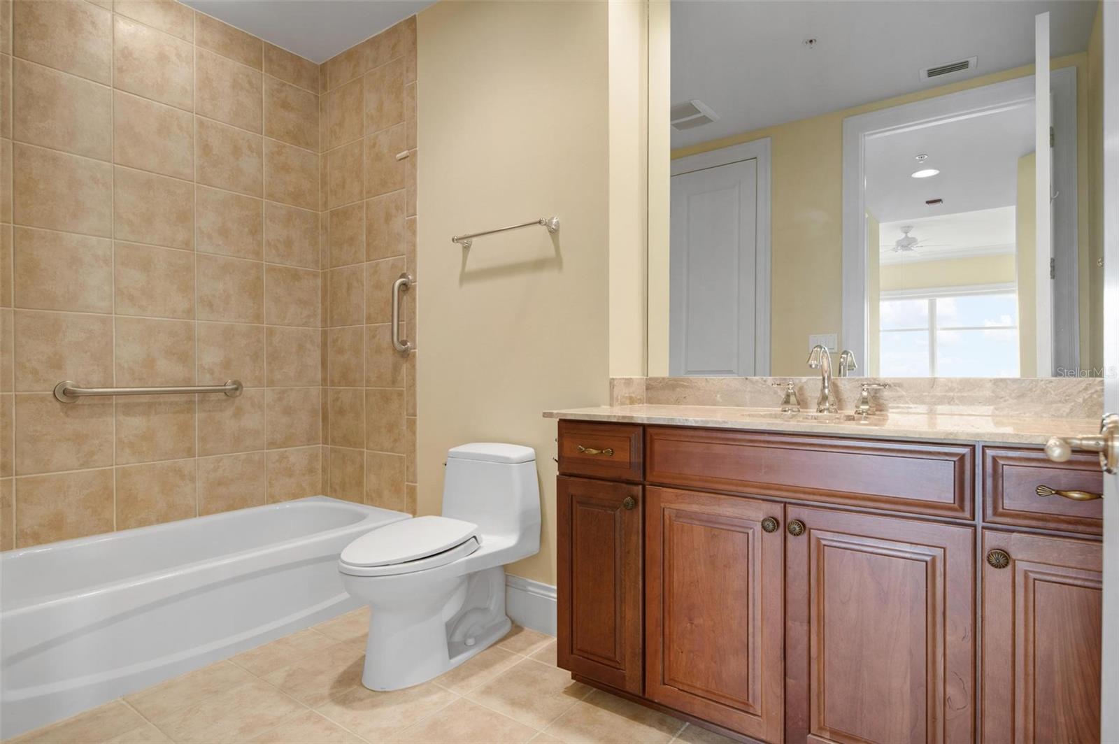 130 RIVIERA DUNES WAY #1102