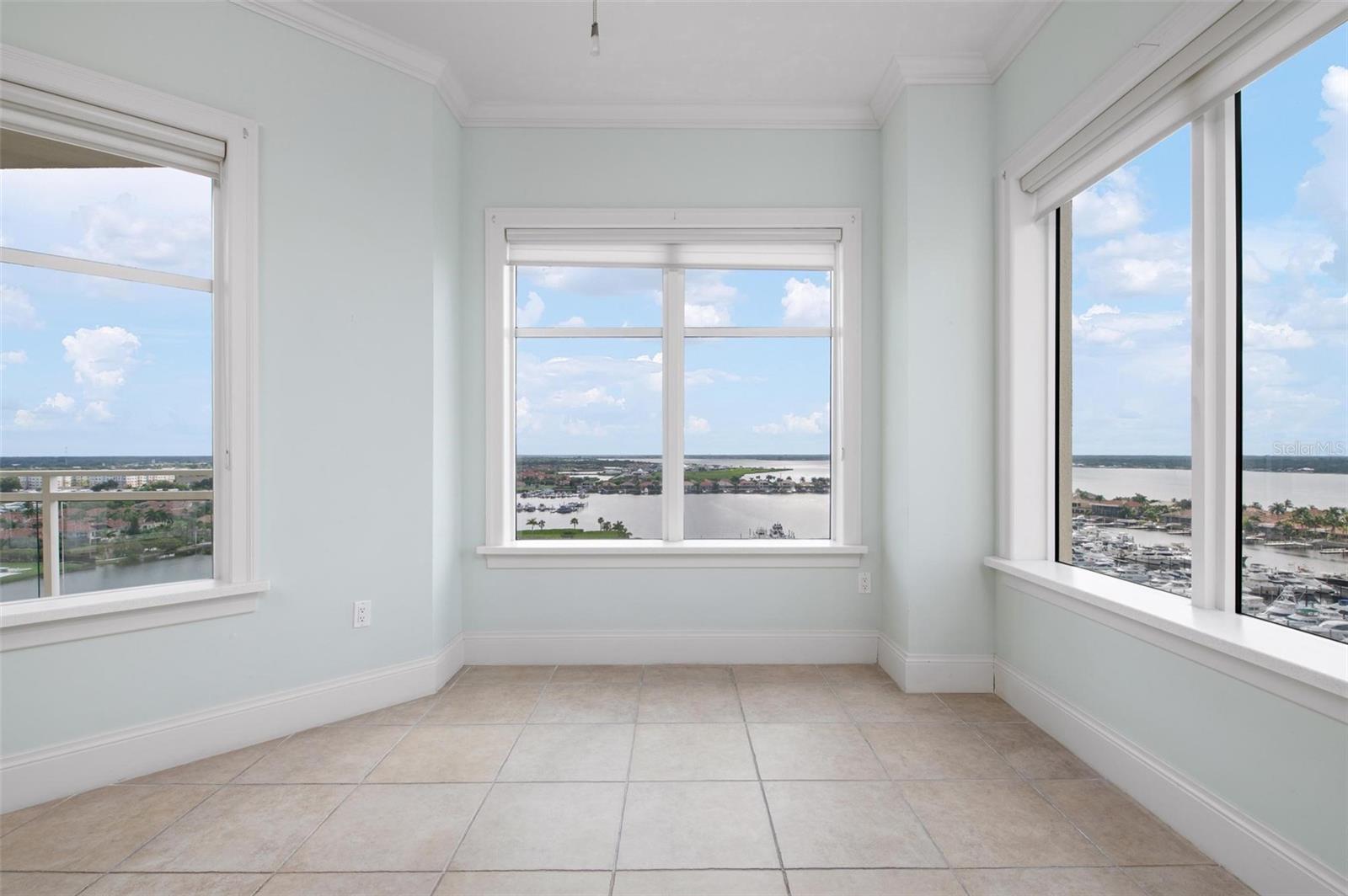 130 RIVIERA DUNES WAY #1102