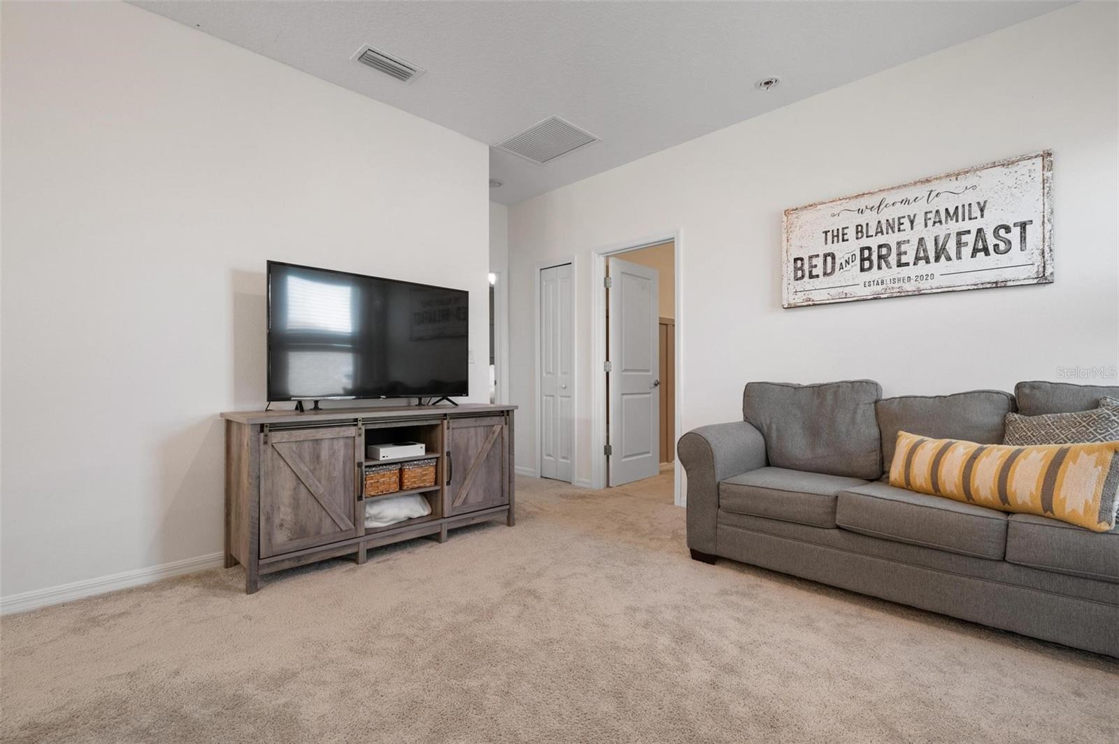 5873 BUNGALOW GROVE CT