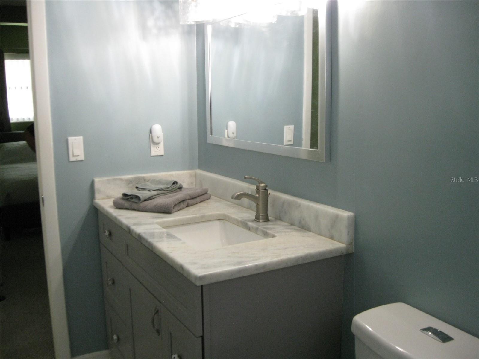 6002 HIBISCUS DR #6002