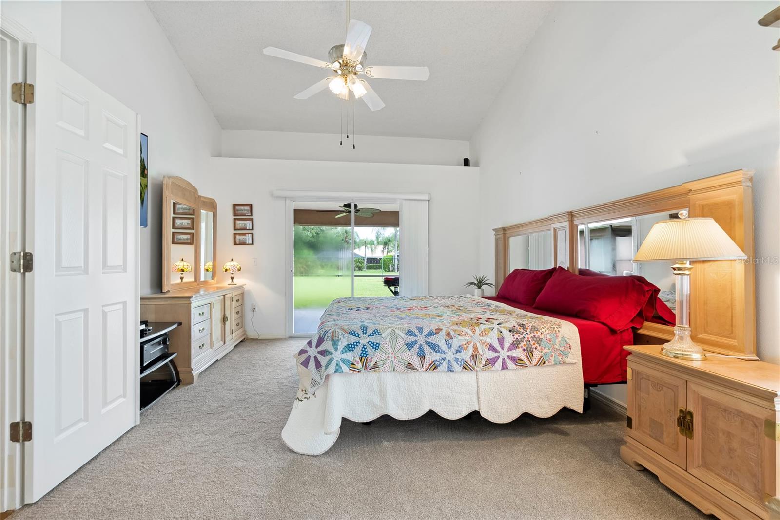 3805 GARDEN LAKES ESTATES DR