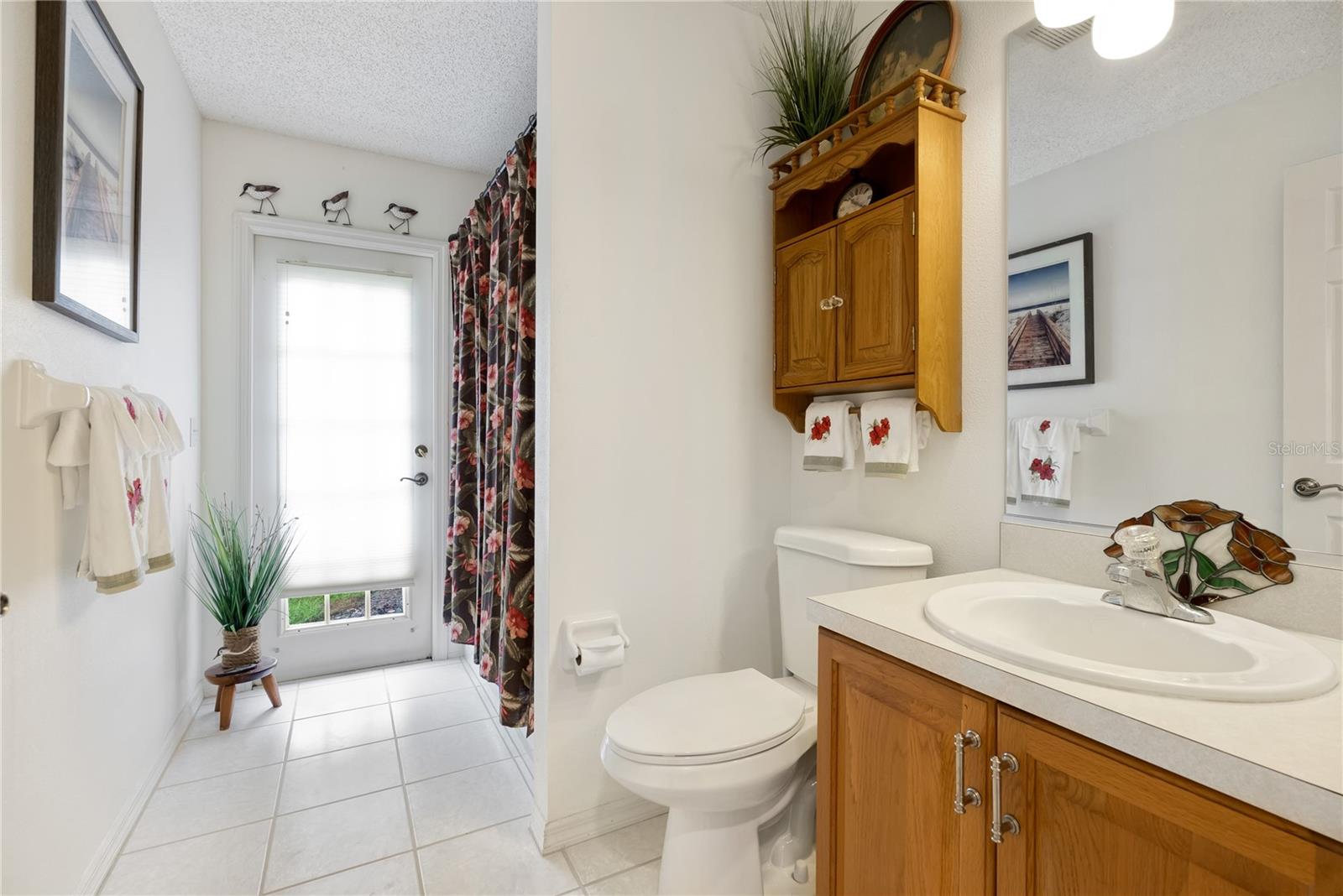 3805 GARDEN LAKES ESTATES DR