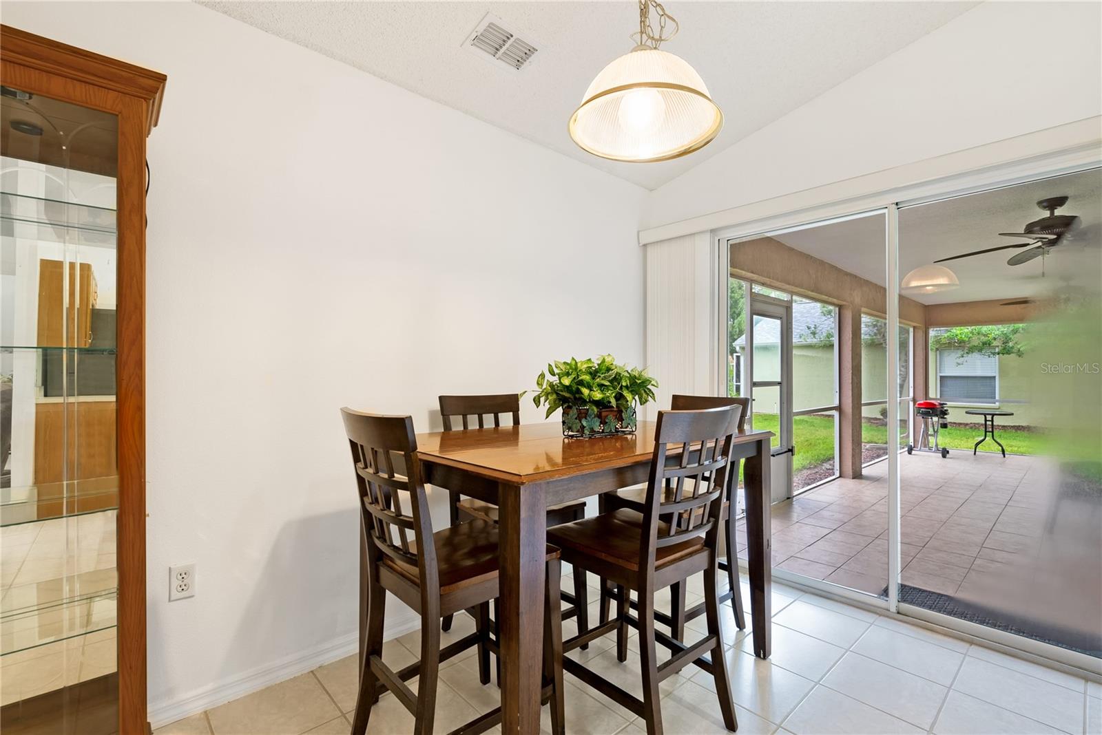 3805 GARDEN LAKES ESTATES DR