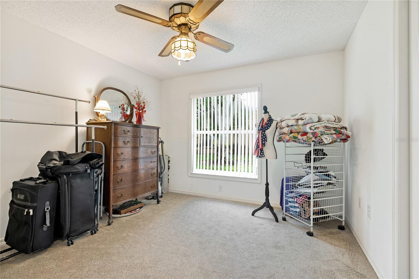 3805 GARDEN LAKES ESTATES DR