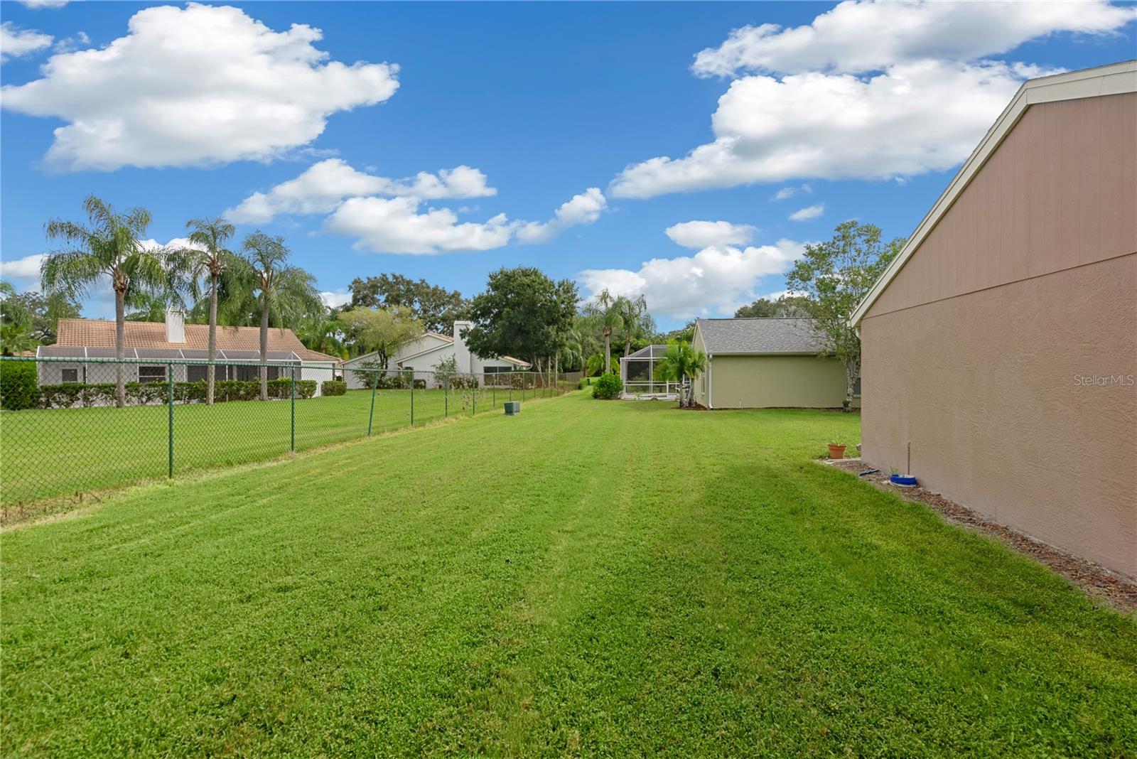 3805 GARDEN LAKES ESTATES DR