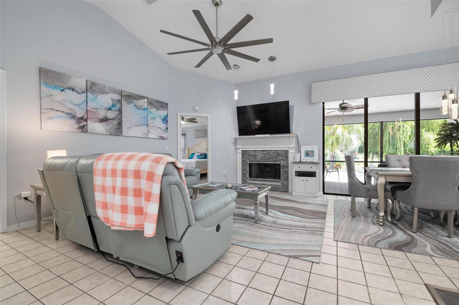 5933 SAN MICHELLE DR