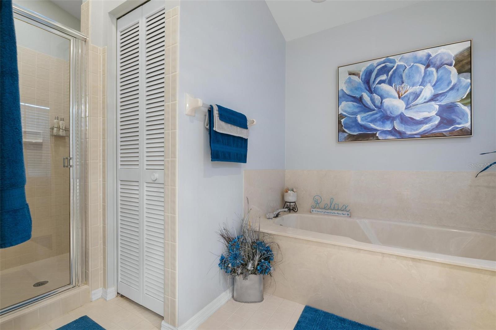 5933 SAN MICHELLE DR