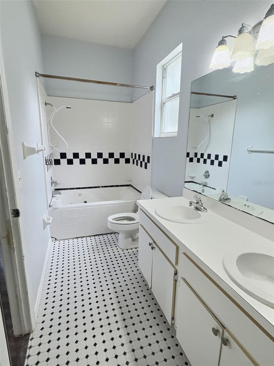 2502 BUCKHORN TRACE CT