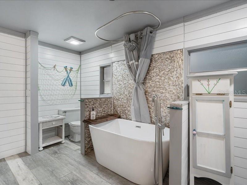 2107 PALMA SOLA BLVD #94