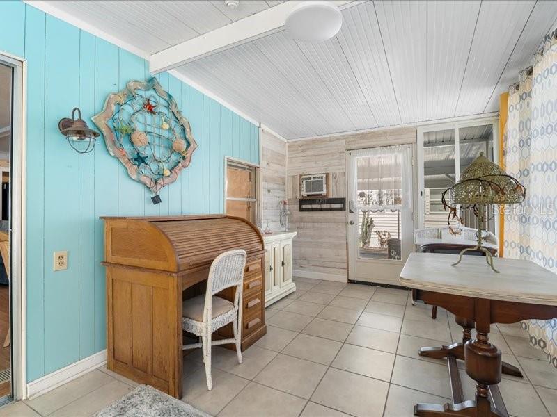 2107 PALMA SOLA BLVD #94