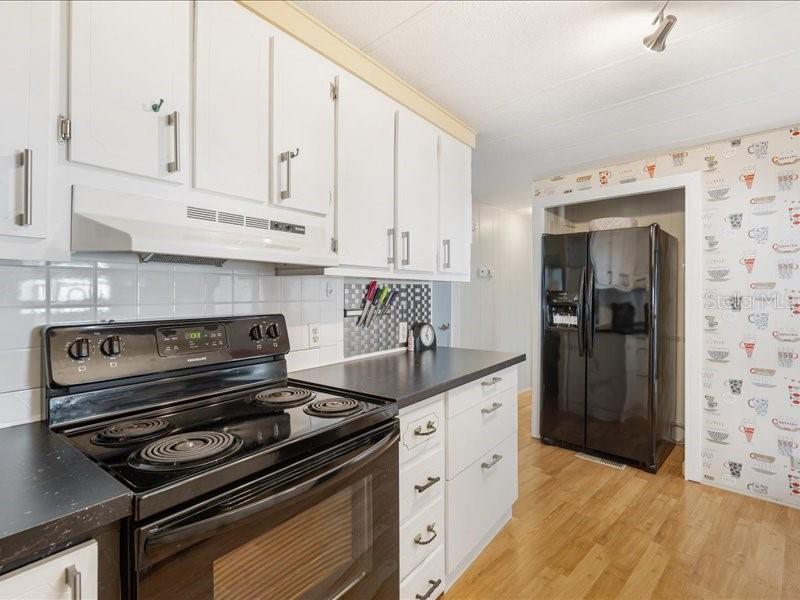 2107 PALMA SOLA BLVD #94