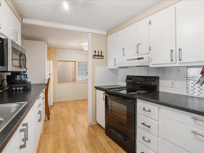 2107 PALMA SOLA BLVD #94