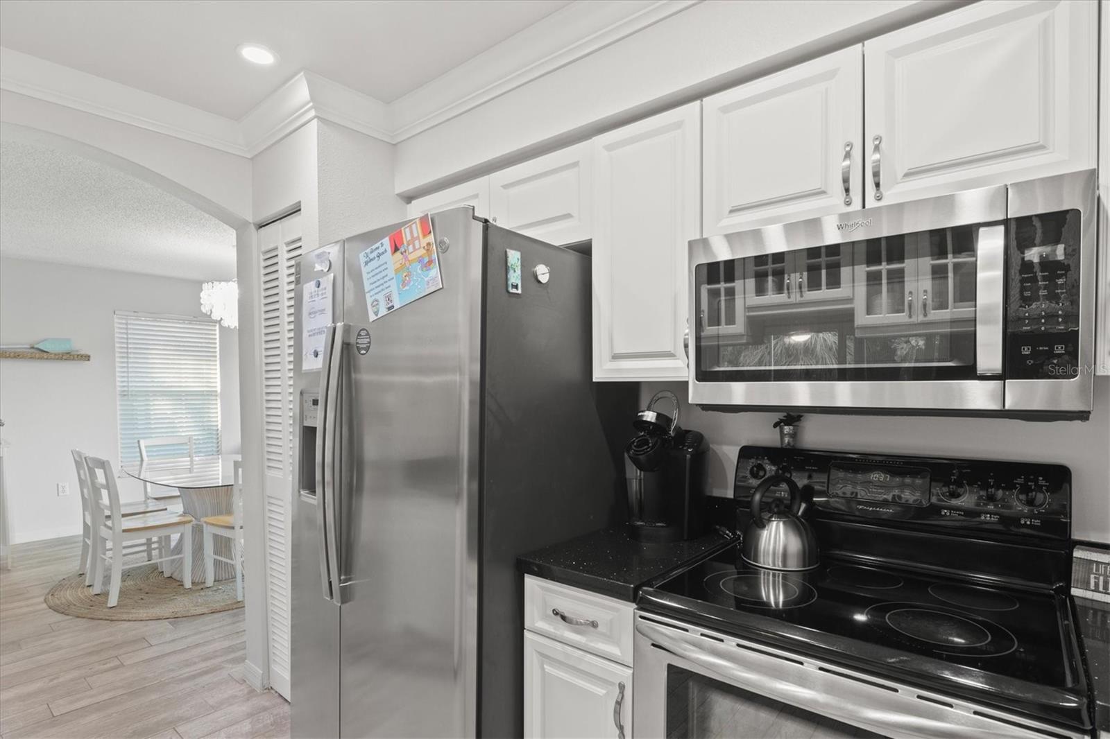 6250 HOLMES BLVD #67