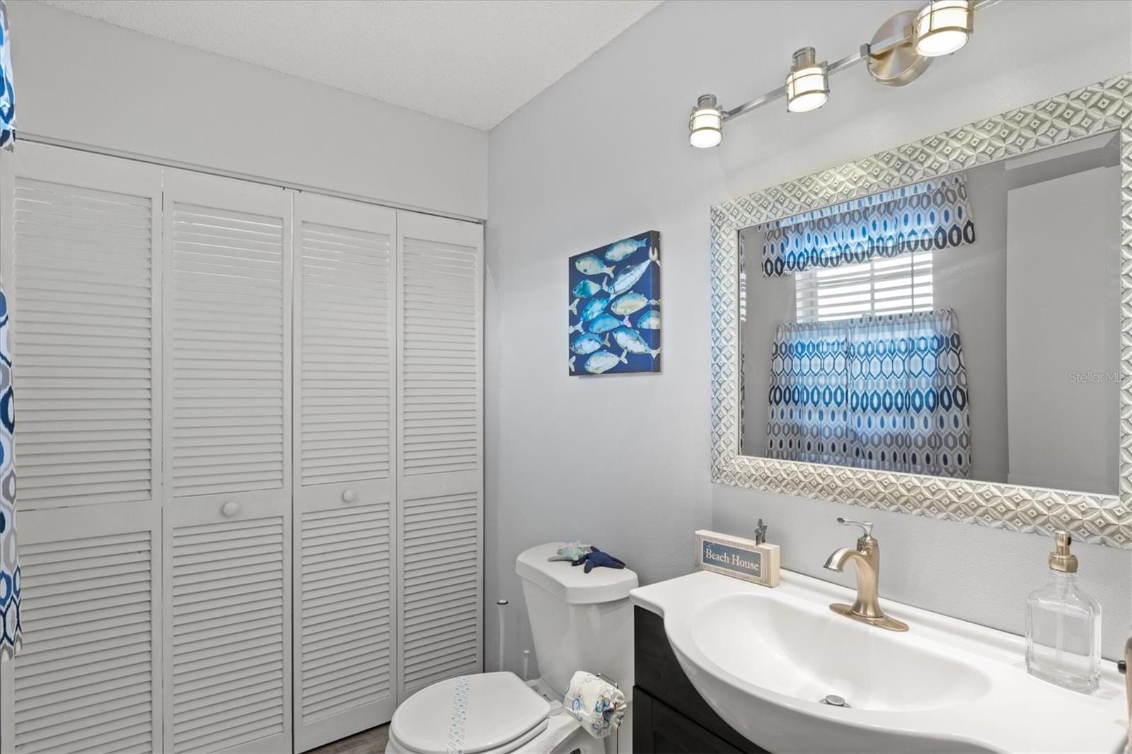 6250 HOLMES BLVD #67