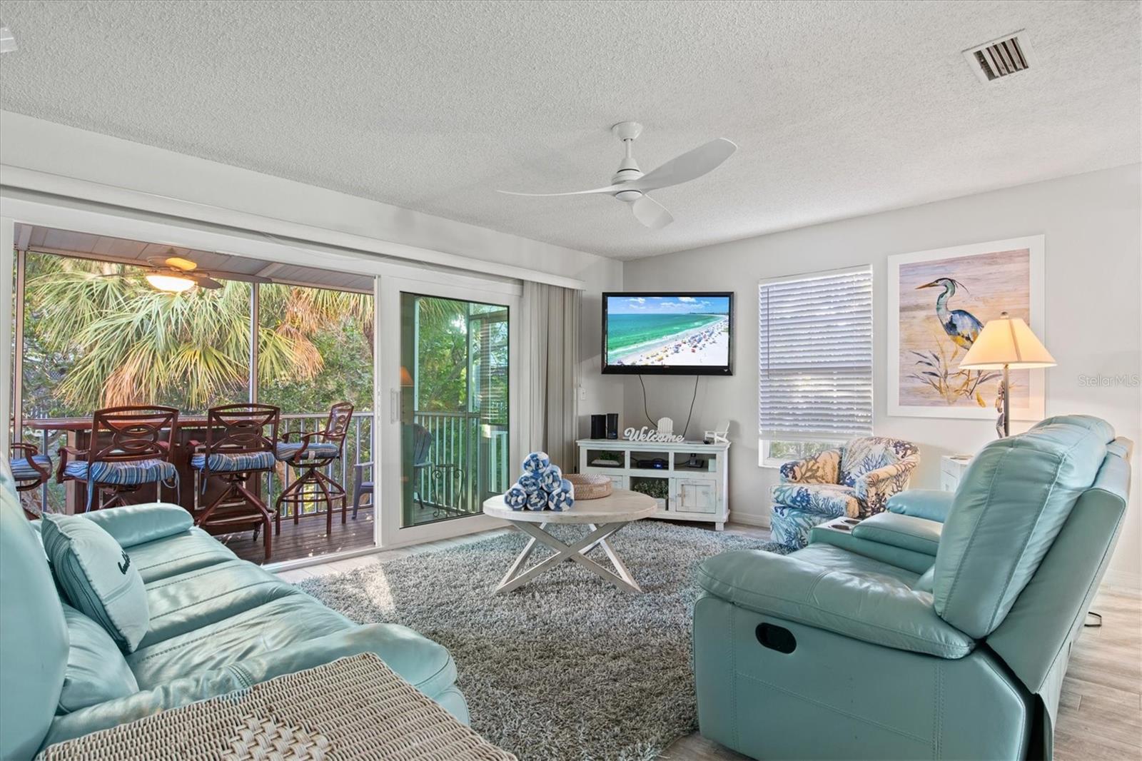 6250 HOLMES BLVD #67