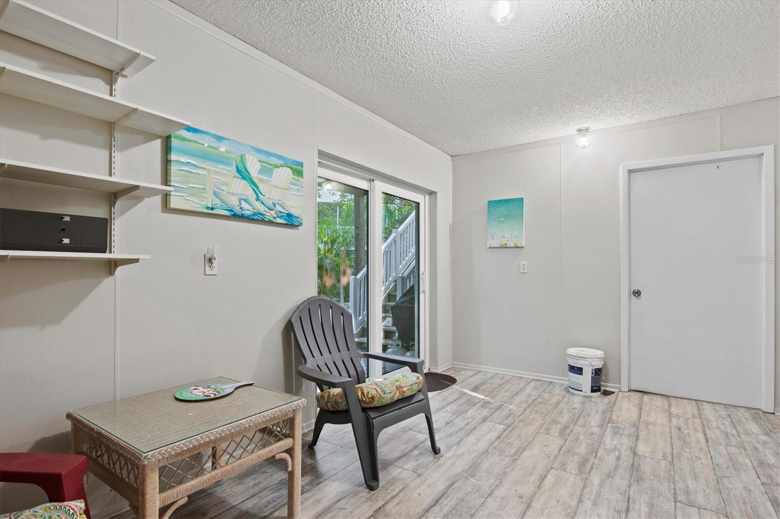 6250 HOLMES BLVD #67