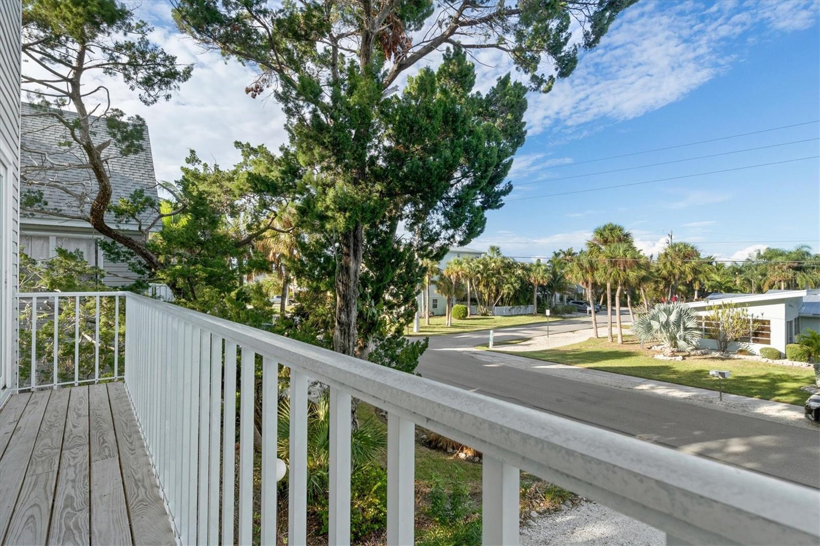 6250 HOLMES BLVD #67