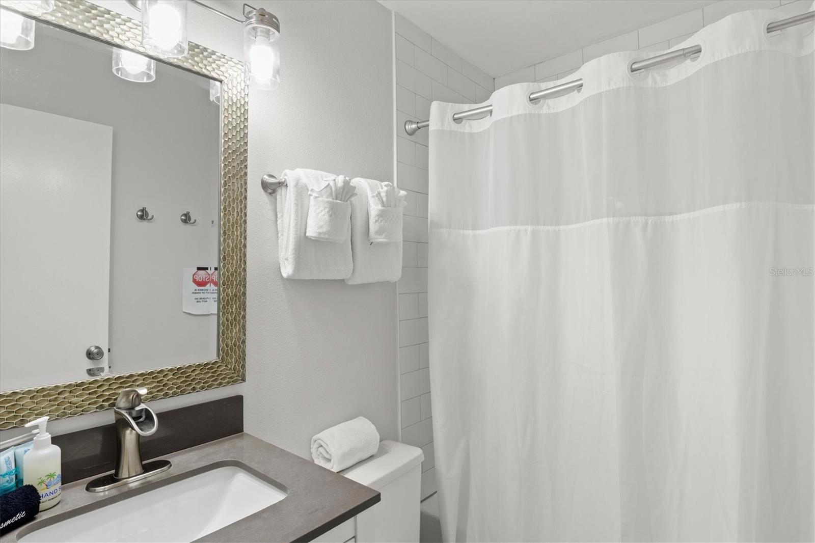 6250 HOLMES BLVD #67