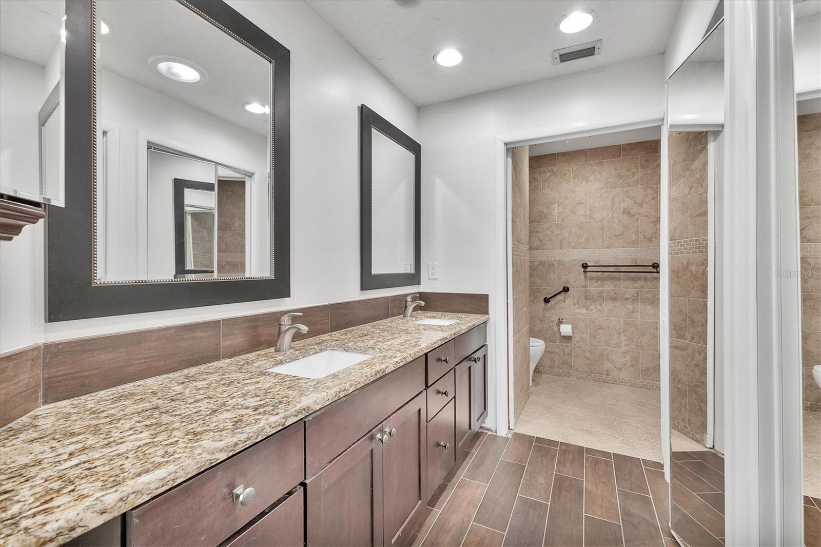 5259 VILLA MAJORCA CT #26