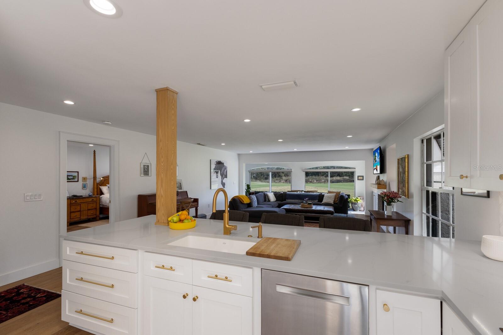 4004 OAKLEY GREENE #37