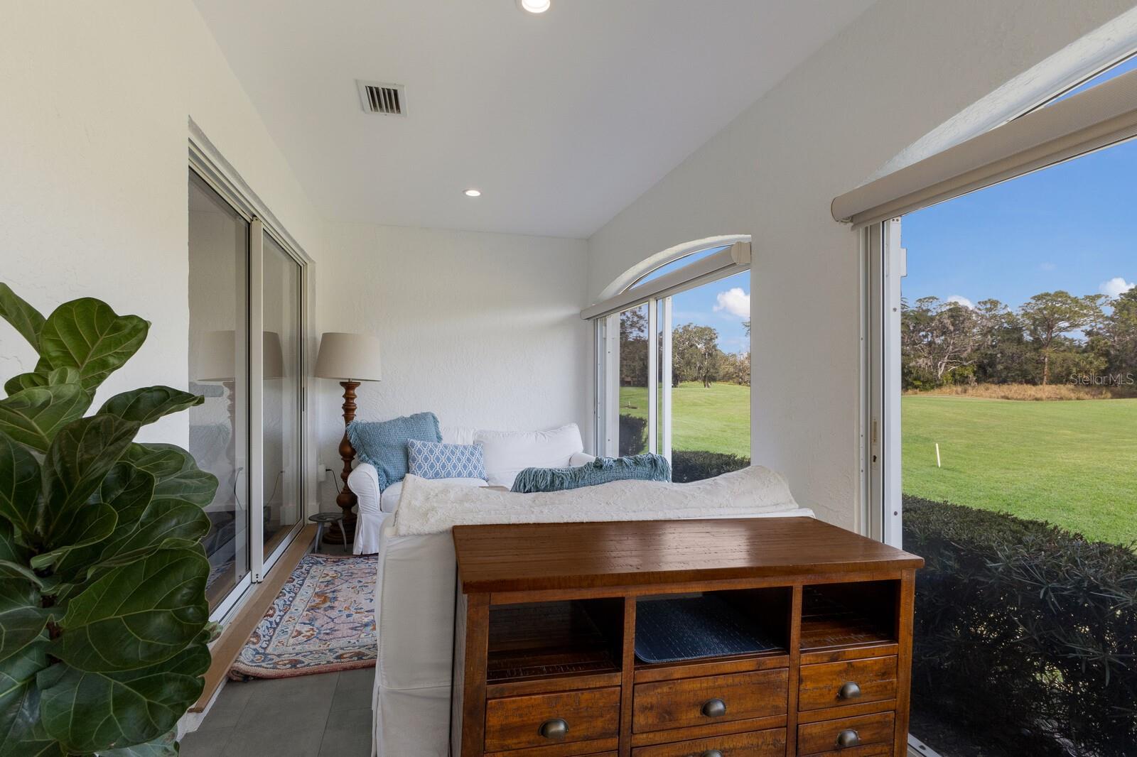 4004 OAKLEY GREENE #37