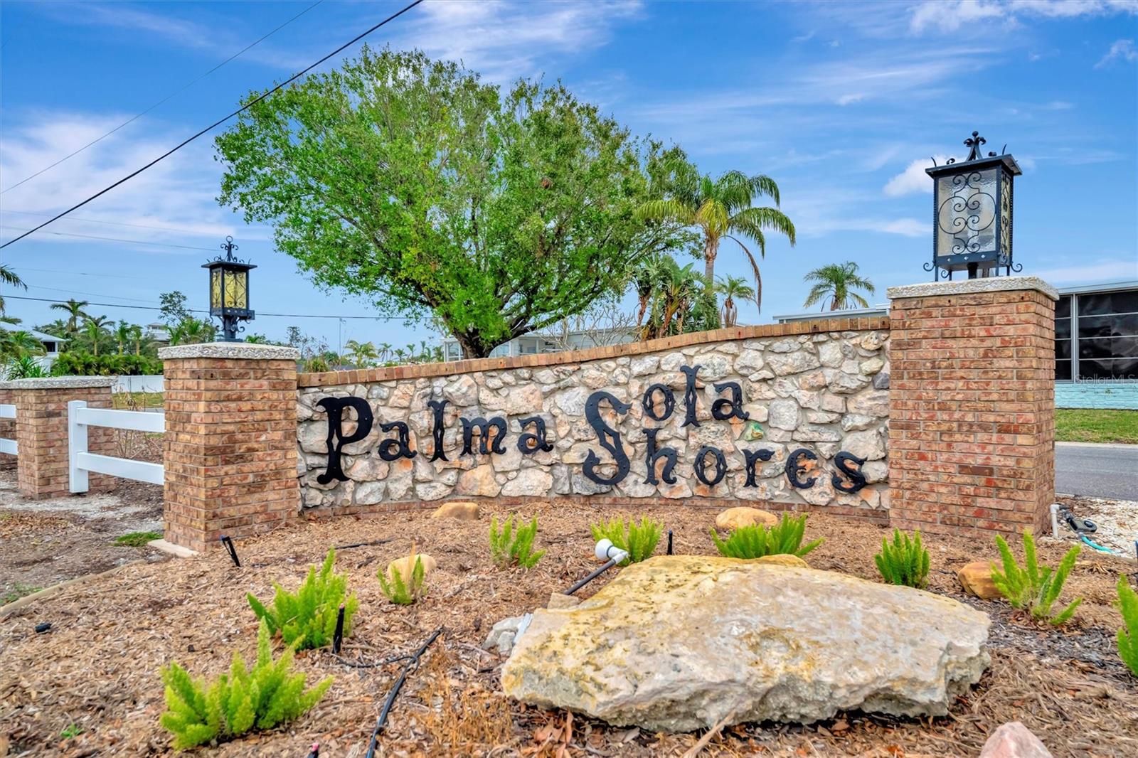 2107 PALMA SOLA BLVD #82