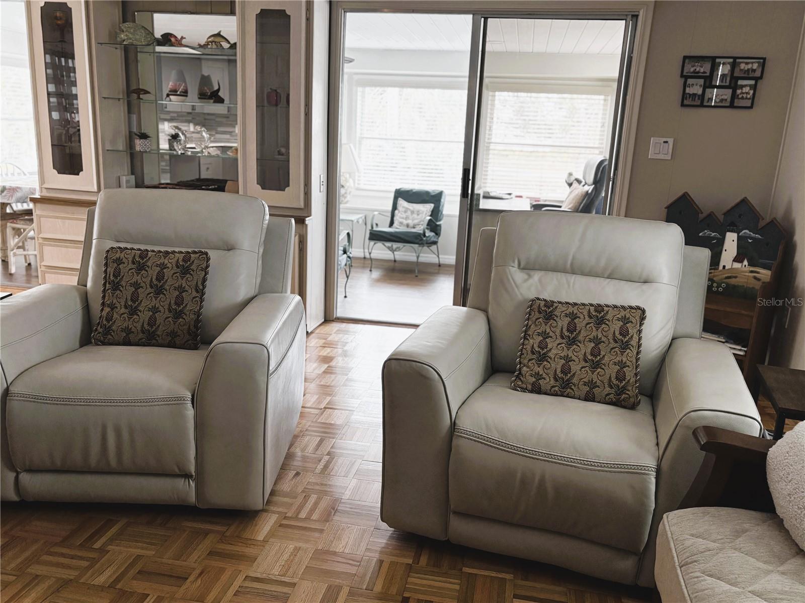 2107 PALMA SOLA BLVD #28