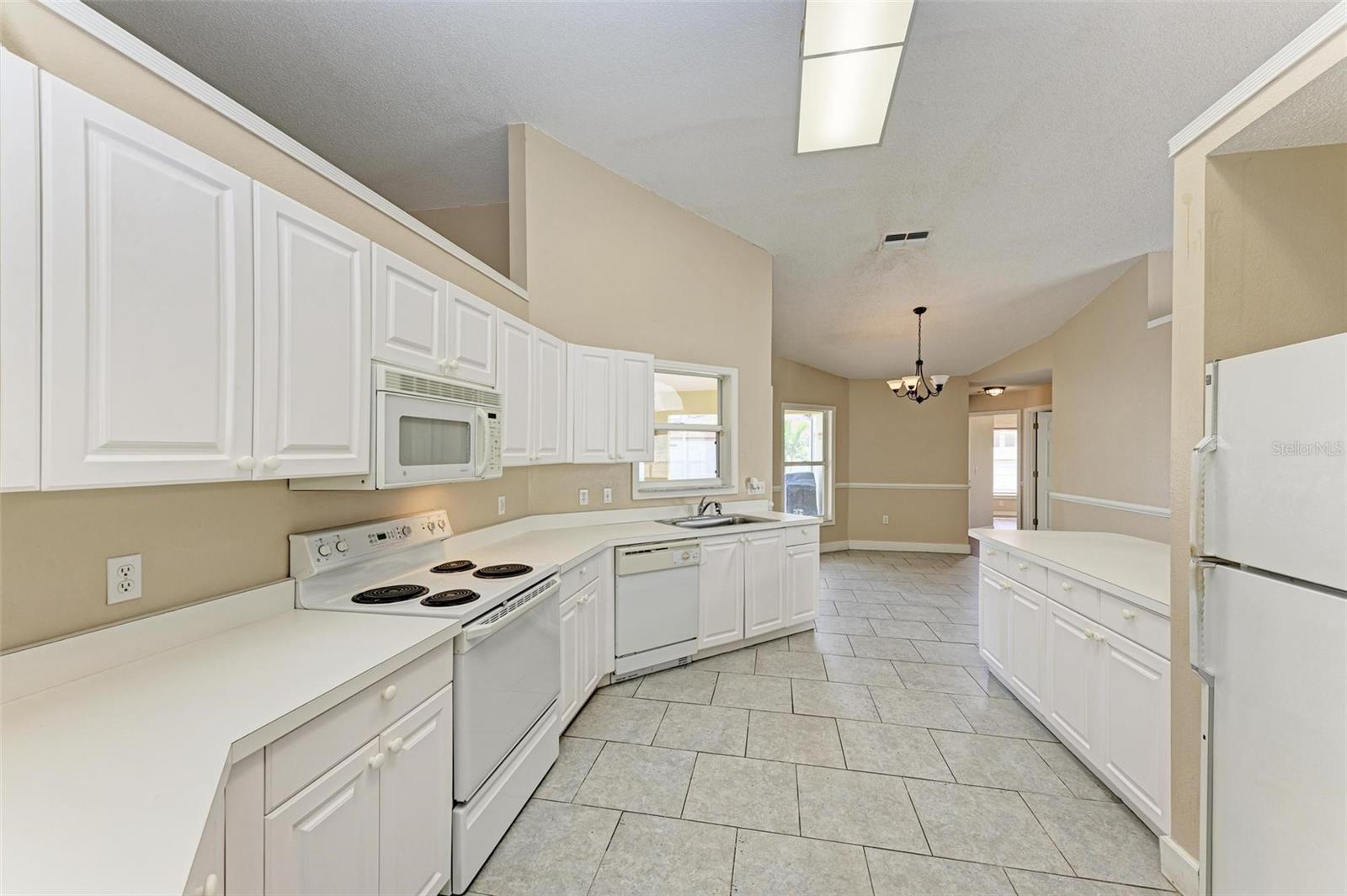 4581 E DOVER STREET CIR