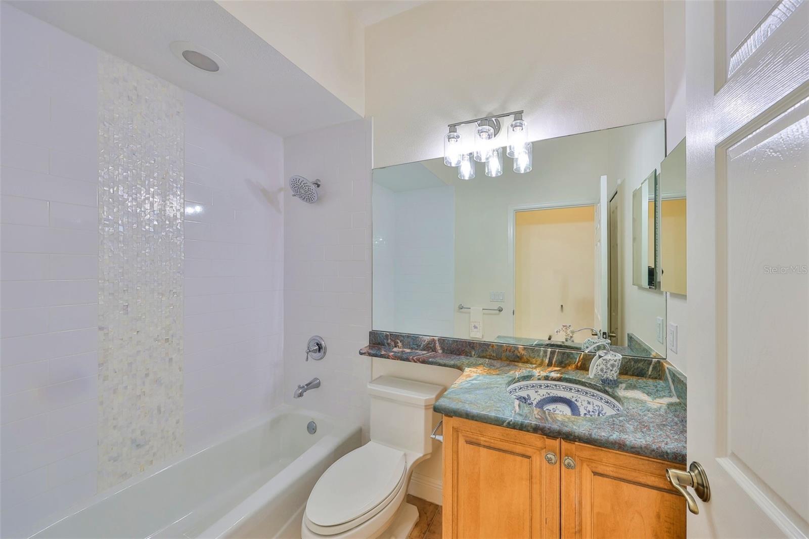 8826 17TH AVENUE CIR NW