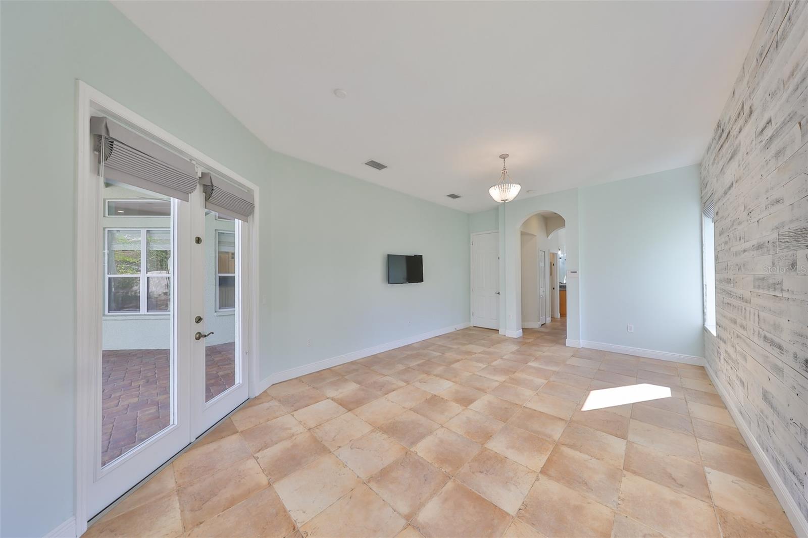 8826 17TH AVENUE CIR NW