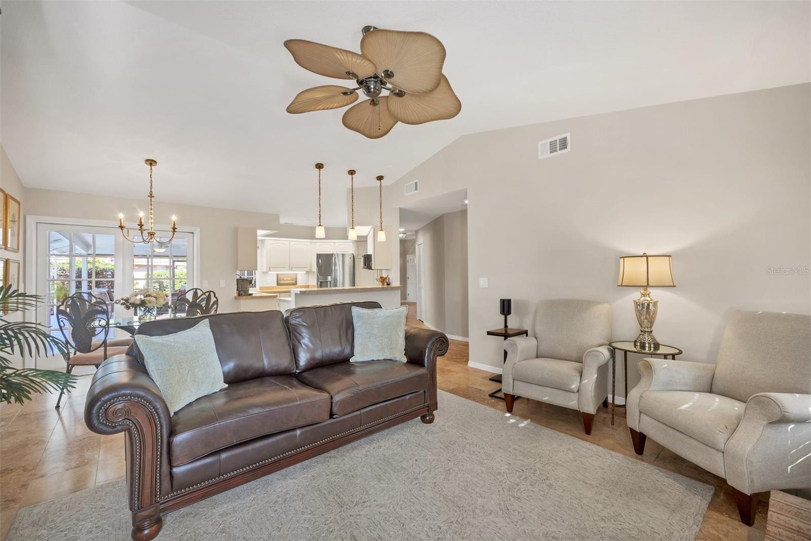 5507 COUNTRY LAKES TRL