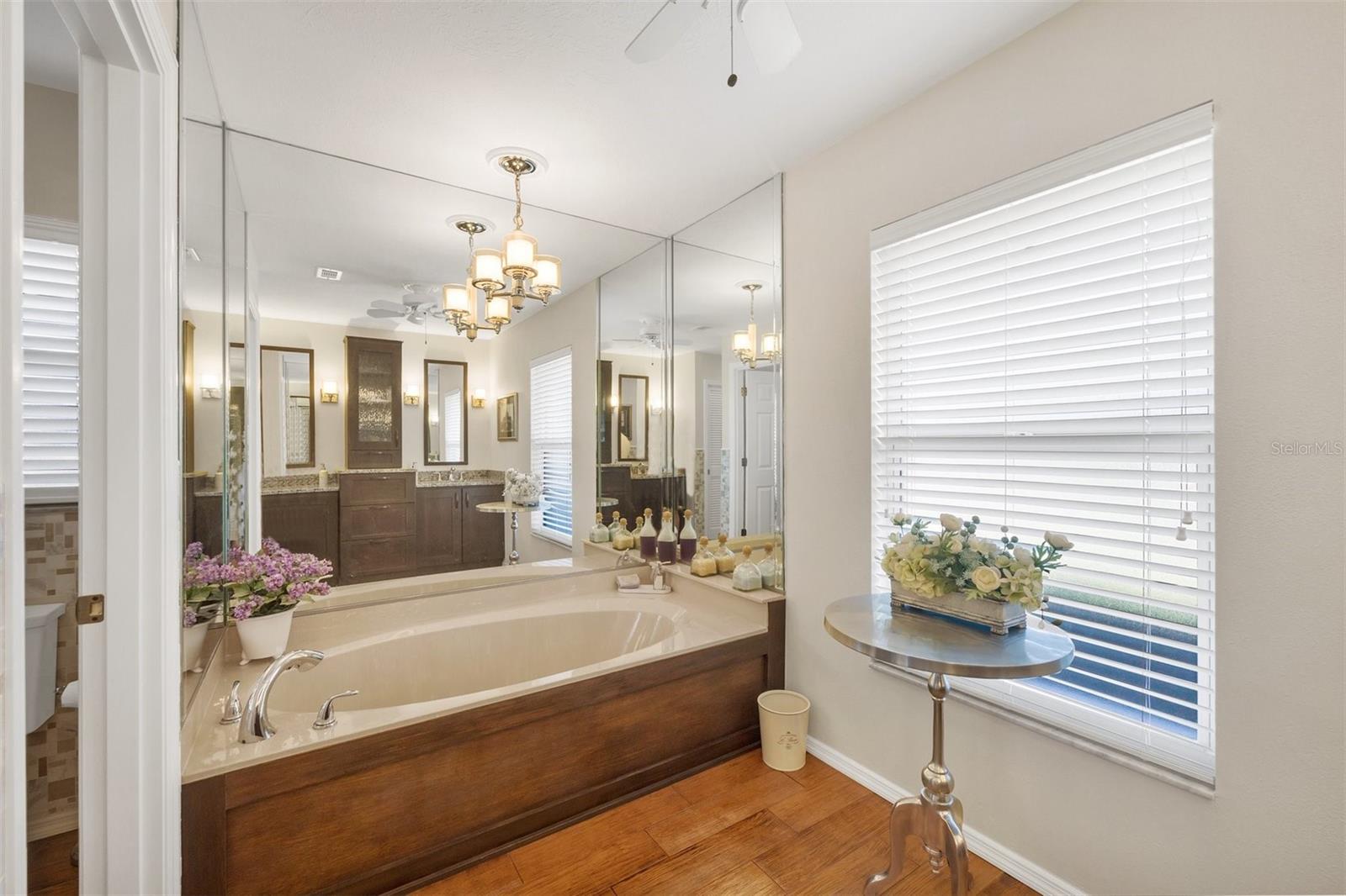 5507 COUNTRY LAKES TRL