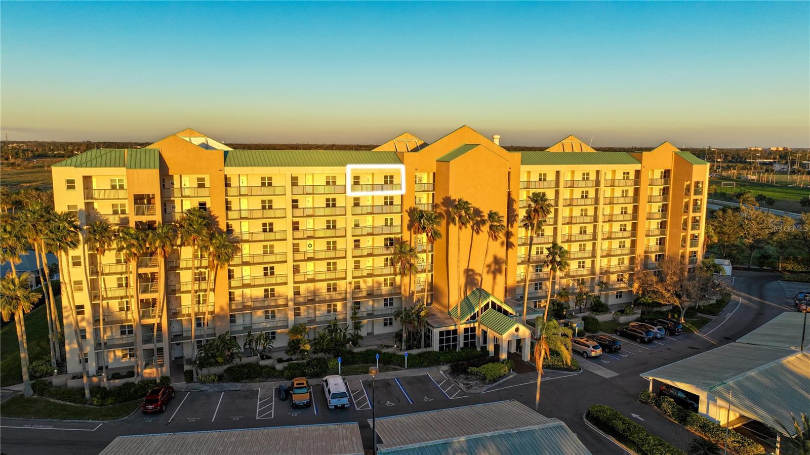 2320 TERRA CEIA BAY BLVD #805