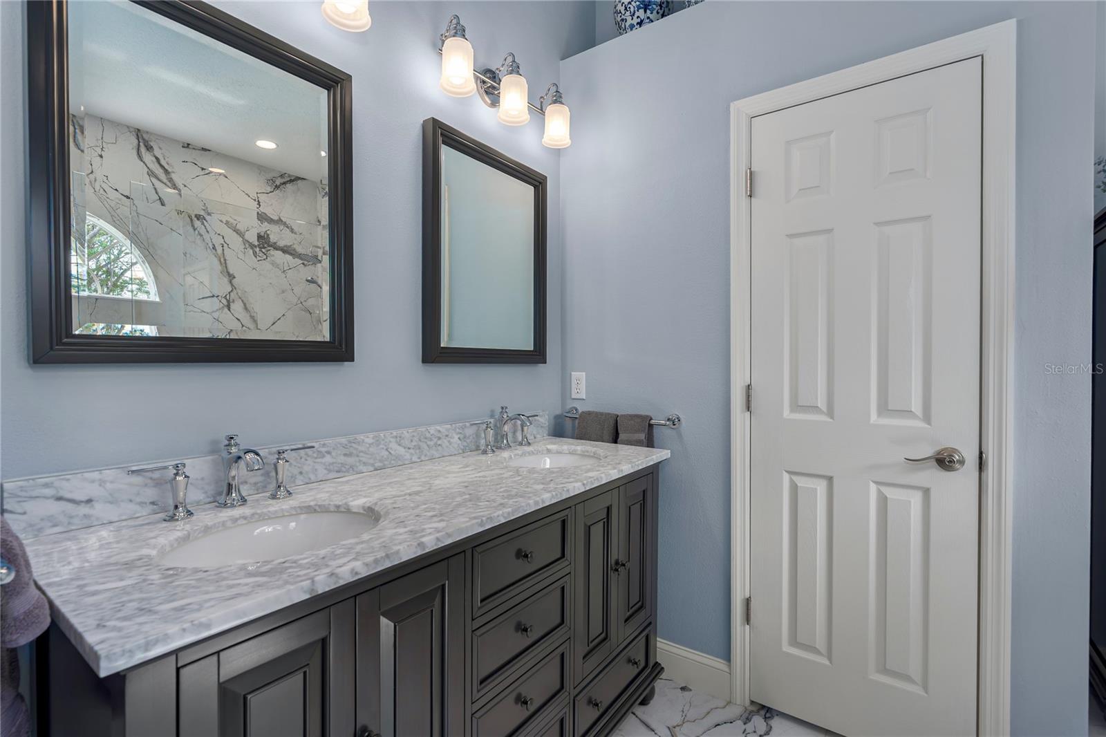 5911 LAUREL CREEK TRL