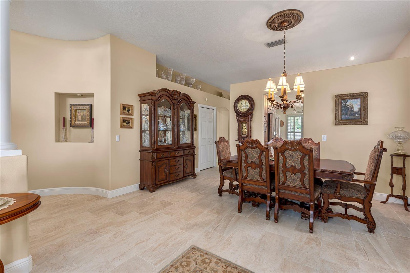 5911 LAUREL CREEK TRL