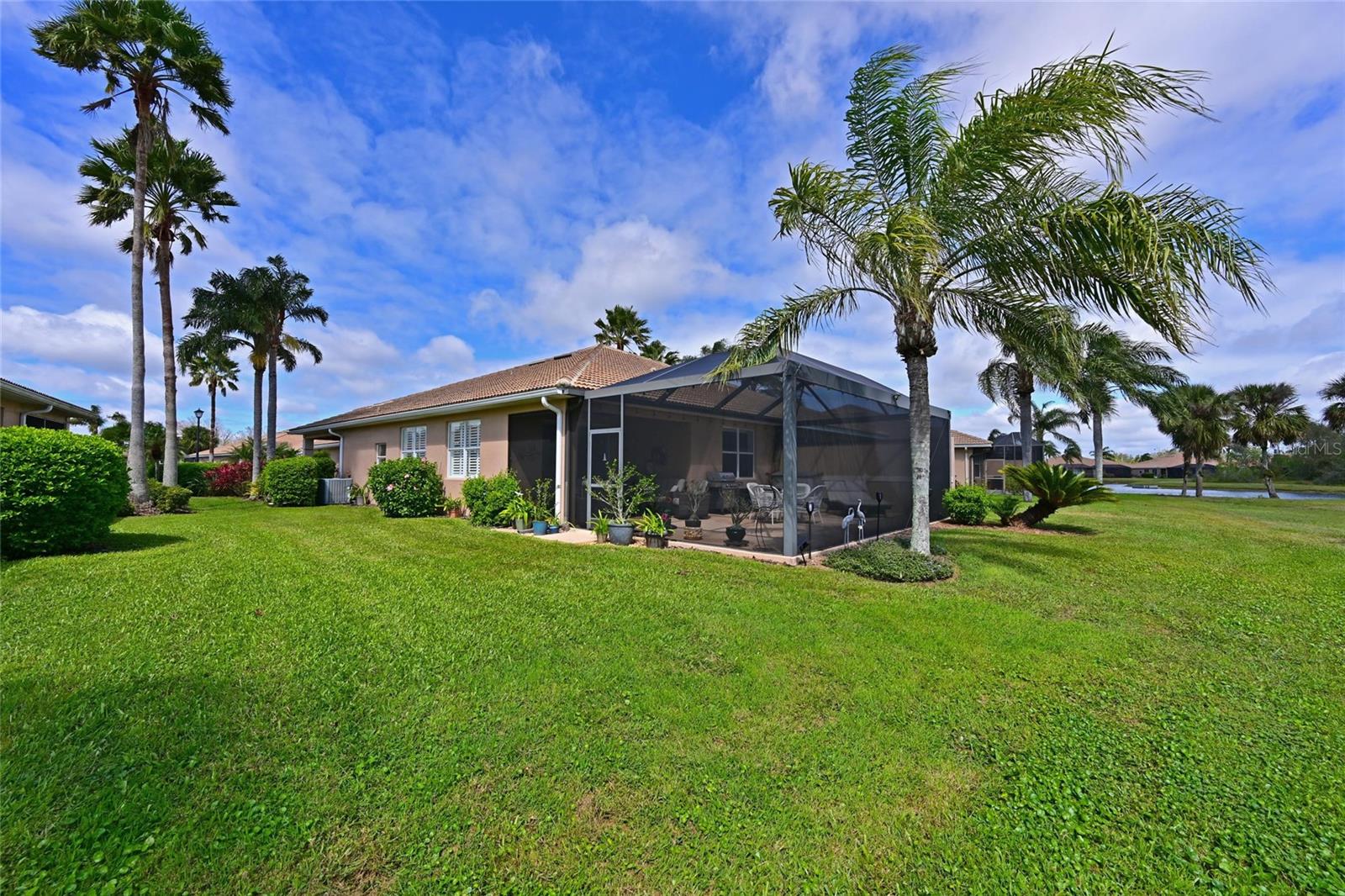 379 FAIRWAY ISLES LN