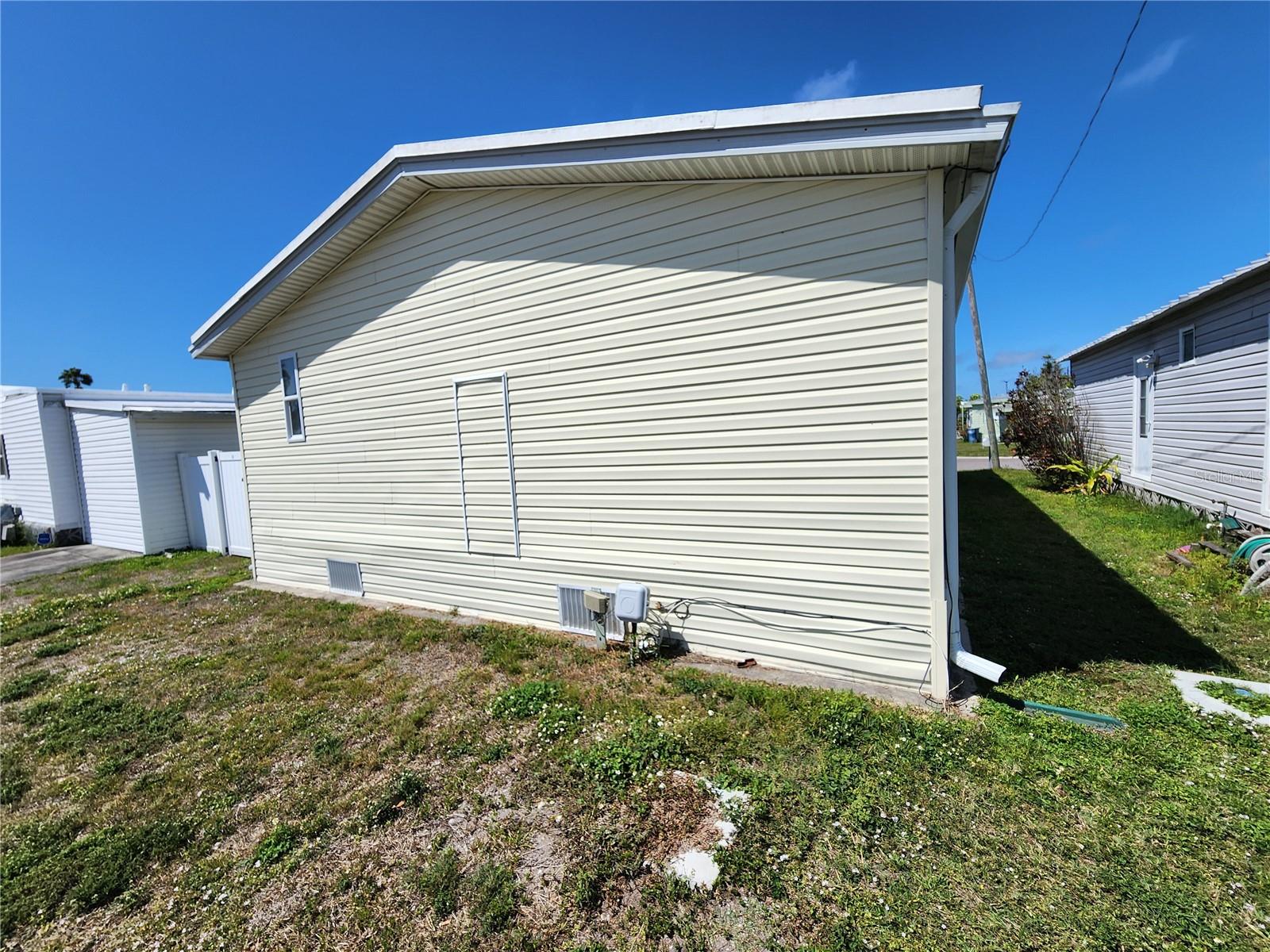 4923 5TH STREET CT W