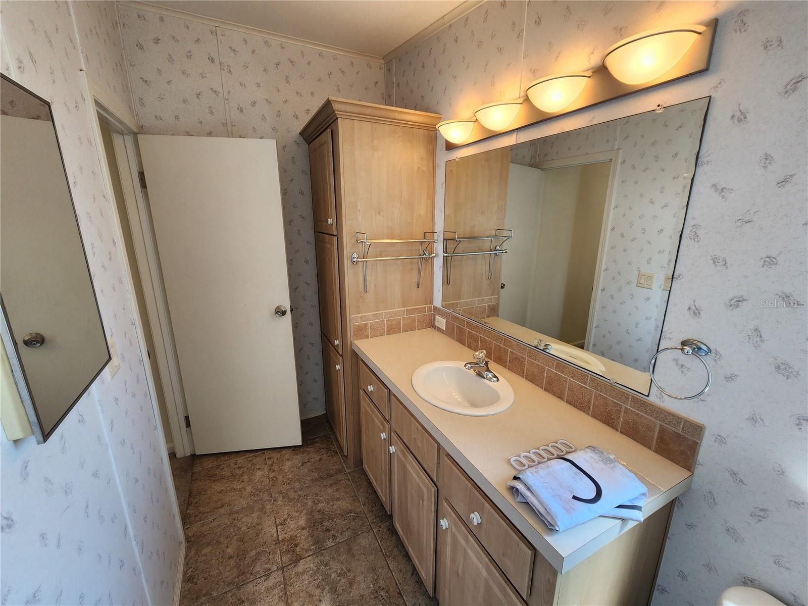 4923 5TH STREET CT W