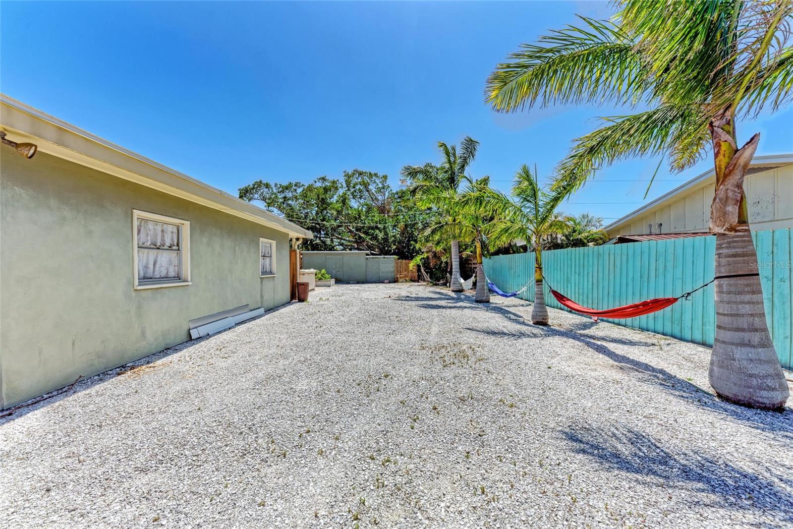 508 67TH AVENUE DR W