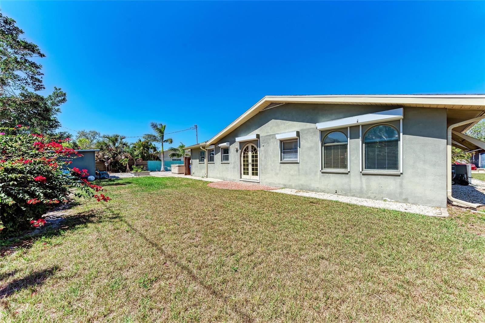 508 67TH AVENUE DR W