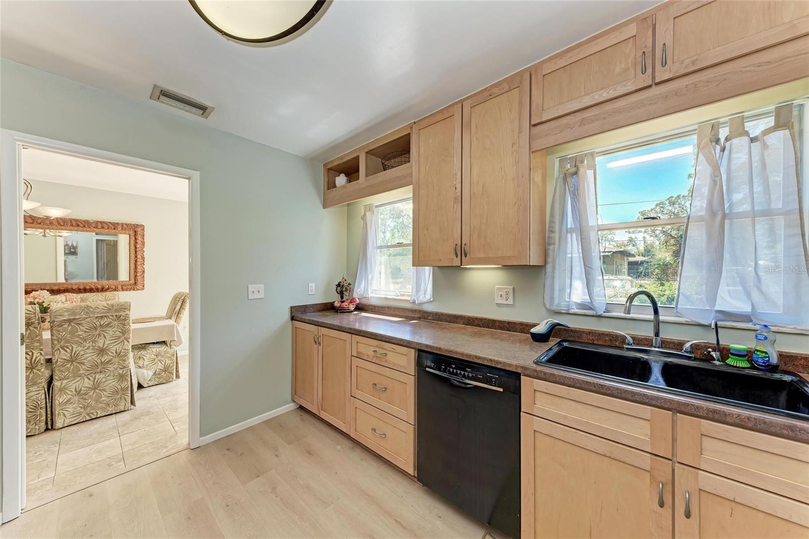 508 67TH AVENUE DR W