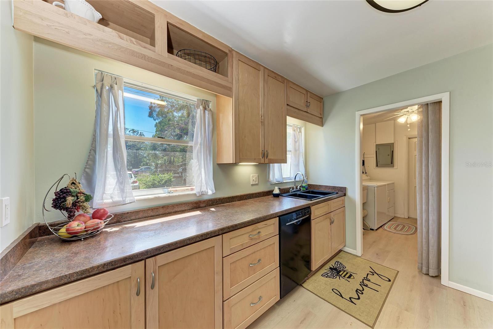 508 67TH AVENUE DR W