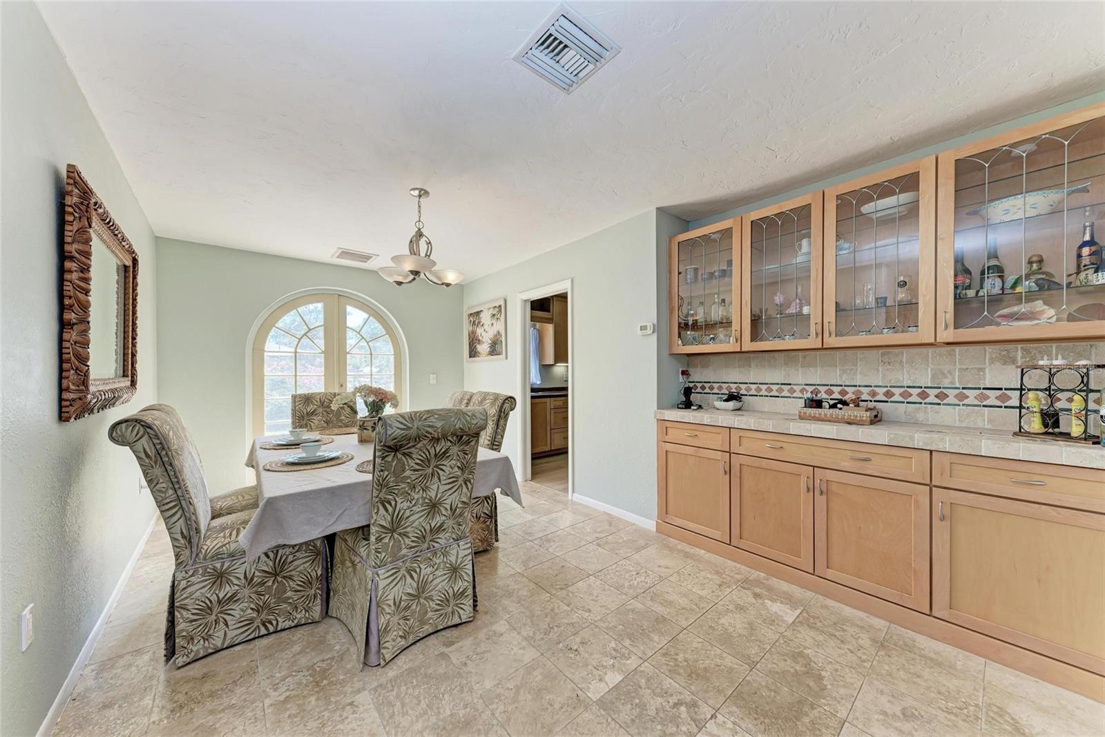 508 67TH AVENUE DR W