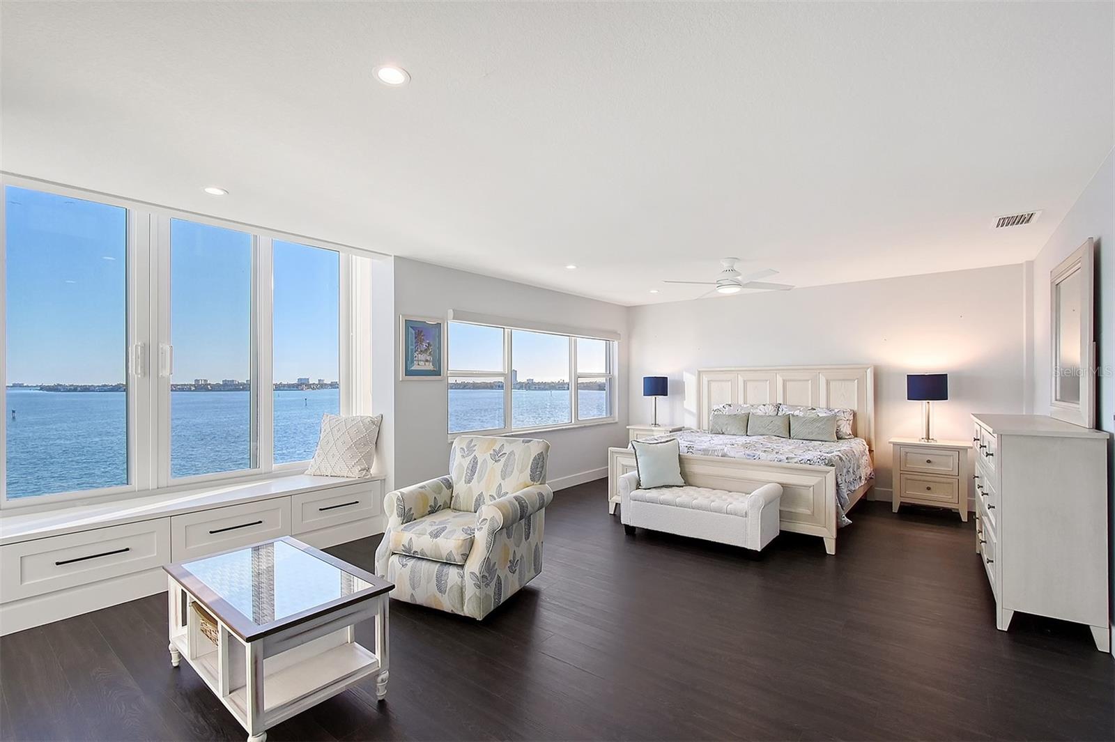 400 GOLDEN GATE PT #51 & 52