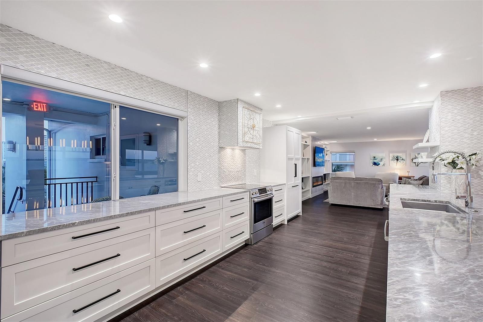 400 GOLDEN GATE PT #51 & 52