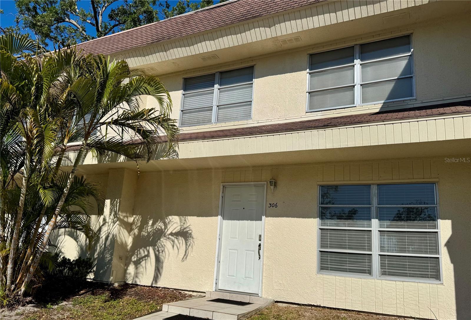 306 BARLOW AVE #77