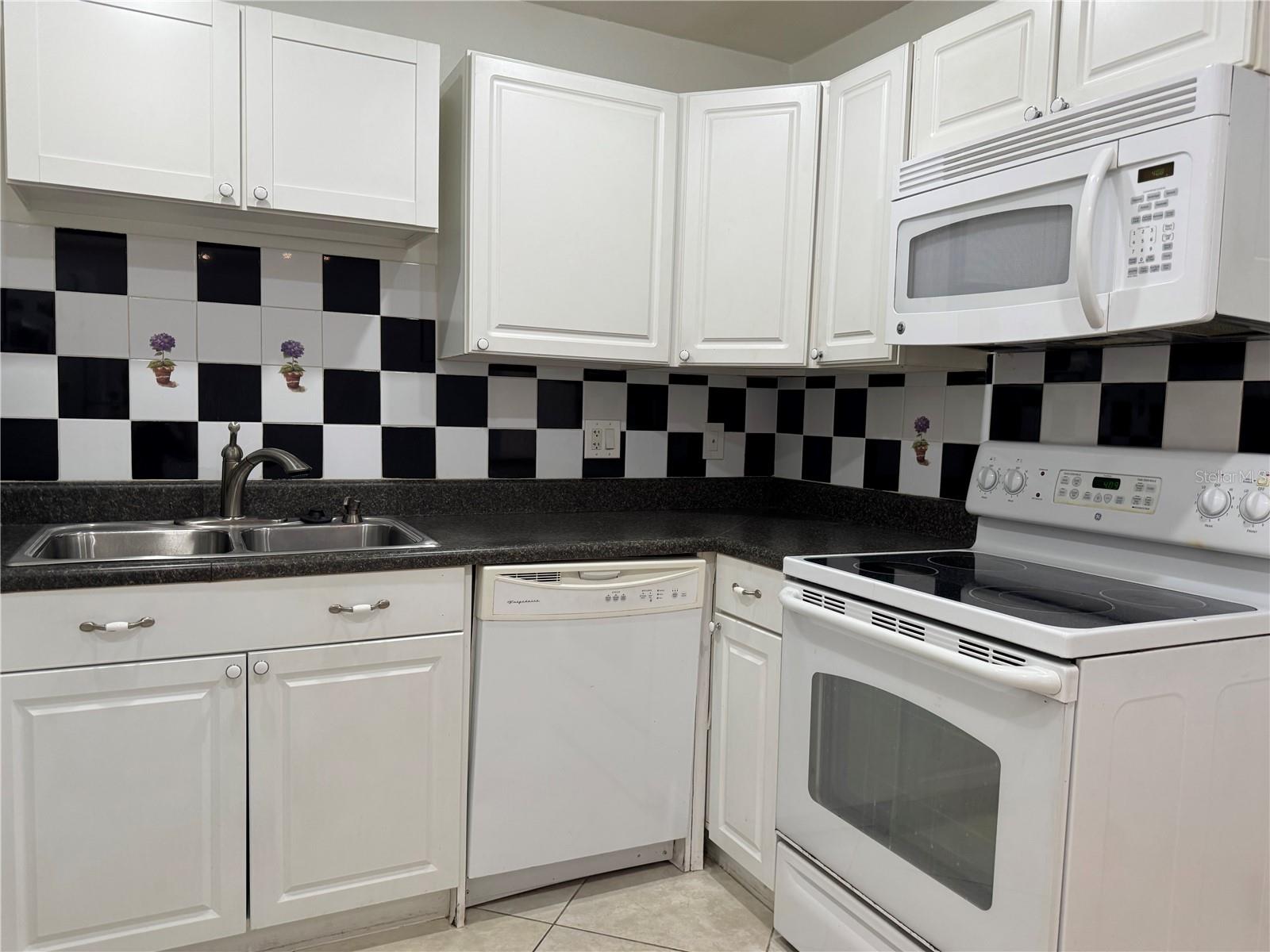 306 BARLOW AVE #77