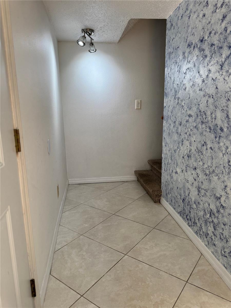 306 BARLOW AVE #77