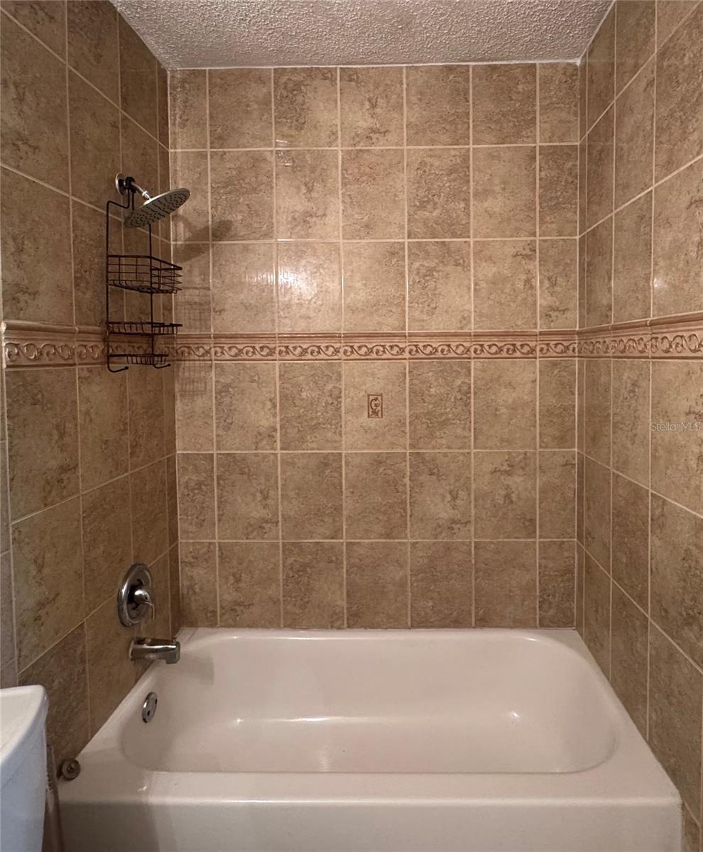 306 BARLOW AVE #77