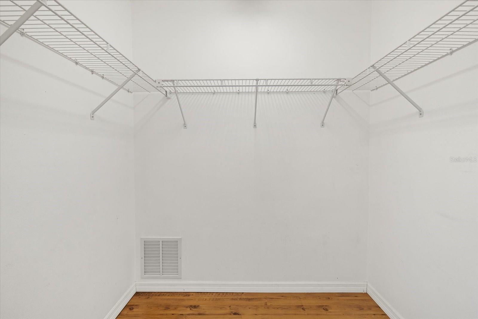 7205 WOOD CREEK DR #16